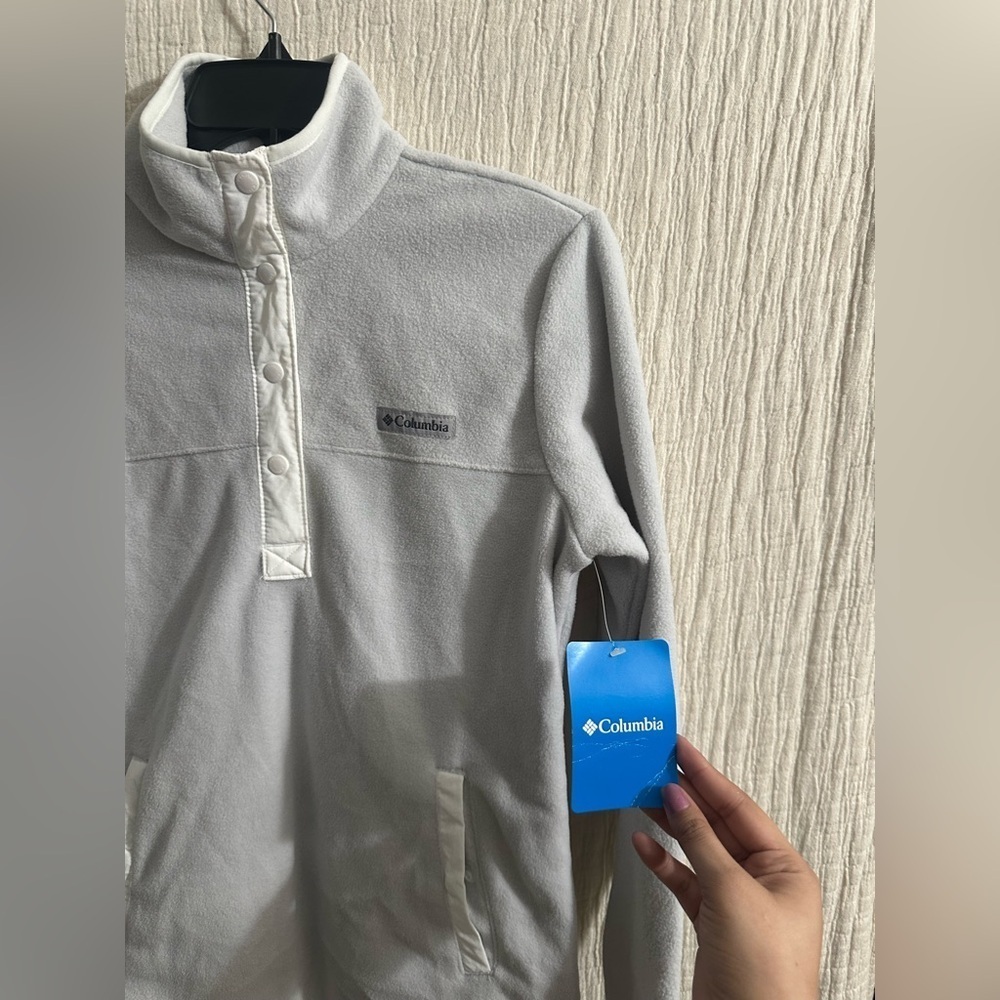 Columbia Light Gray Fleece Pullover - Picture 2 of 4